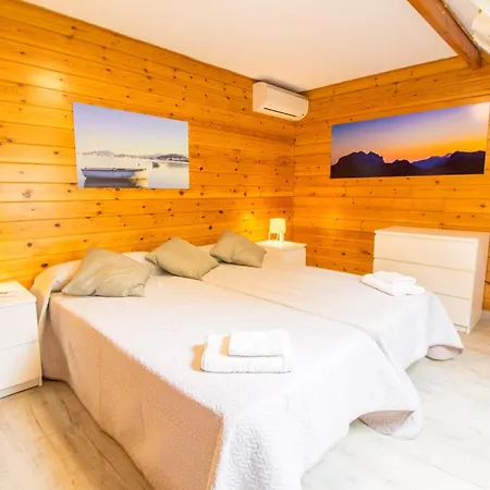 Holiday home With Pool, Wifi And Smart Tv *