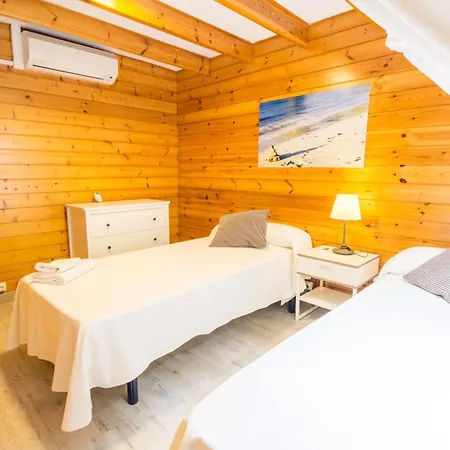 With Pool, Wifi And Smart Tv 度假居