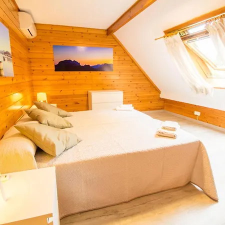 Prázdninový dům With Pool, Wifi And Smart Tv