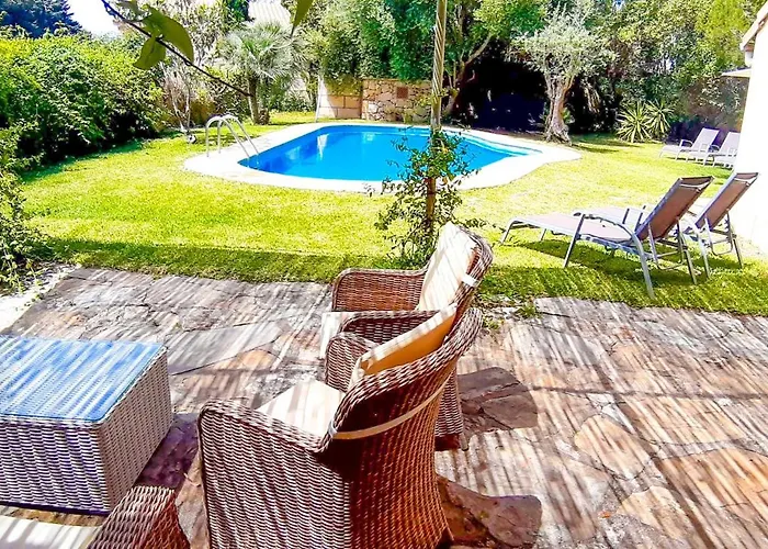 With Pool, Wifi And Smart Tv