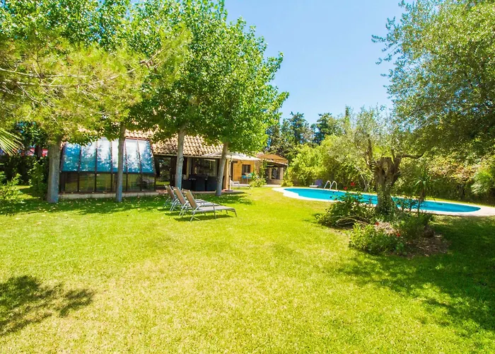 With Pool, Wifi And Smart Tv *